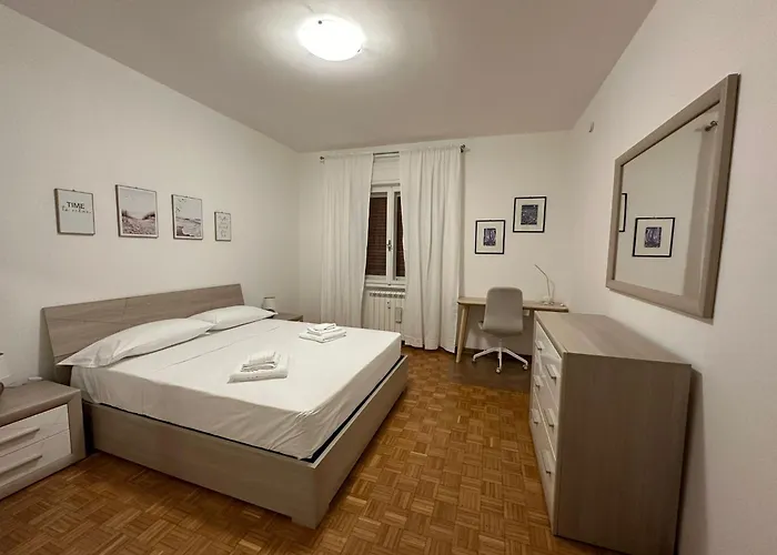 Eleonora's House Апартаменти *